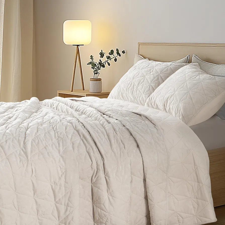 "🛏️ Get your best night's sleep with **'The Best Way to Shop Mattress Online.'** Find out how to choose the right mattress that suits your comfort and support needs, from researching materials to checking return policies. Shop smart and stress-free to ensure a restful, rejuvenating sleep experience. 🛒✨ #MattressShopping #OnlineShoppingTips #BetterSleep #HomeComfort #ShopSmart"